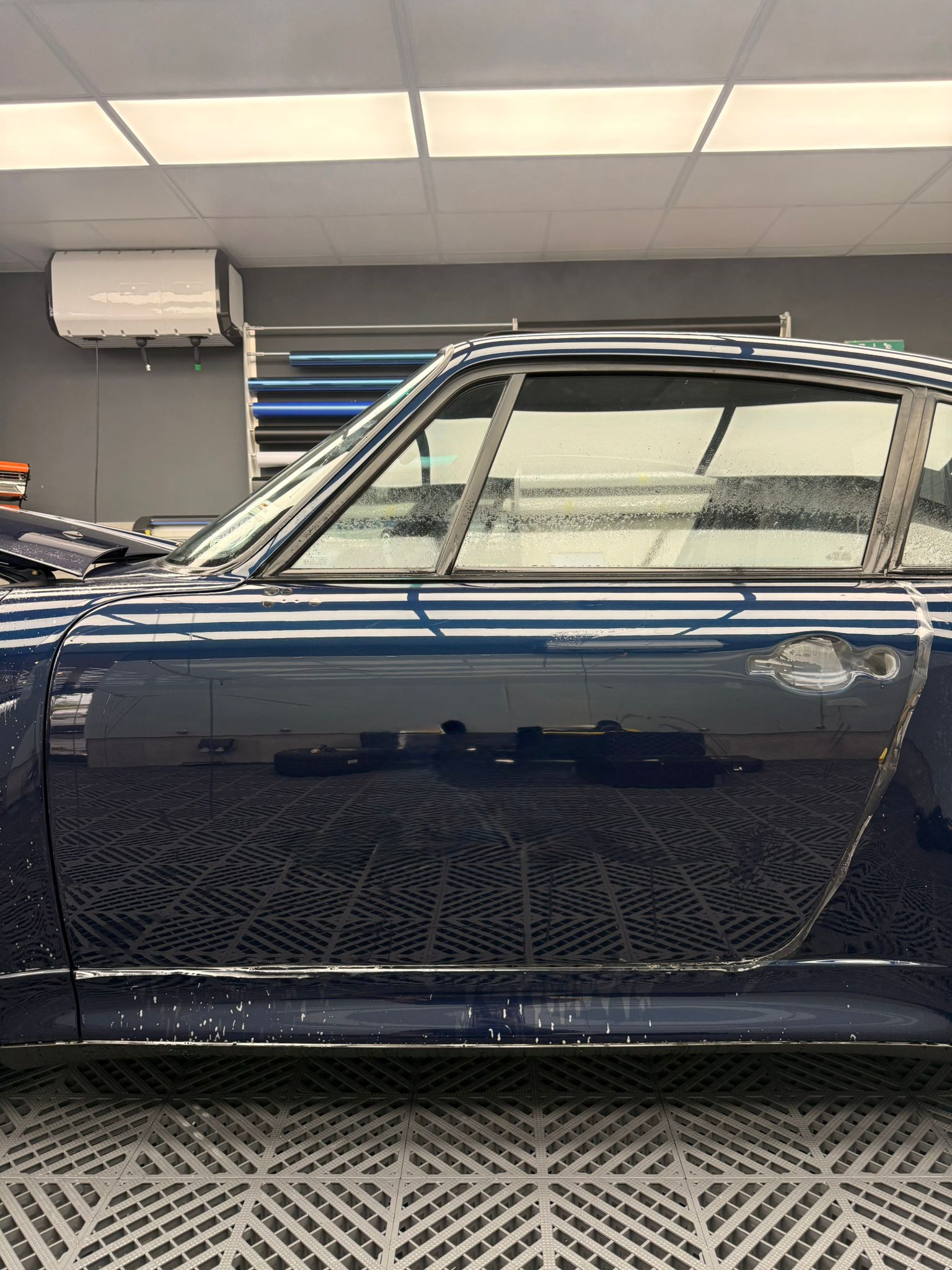 Porsche 993 side profile after full-body PPF