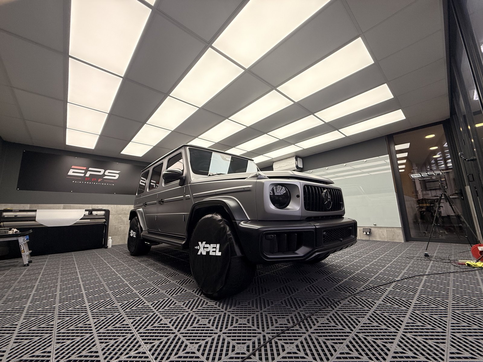 Silver Mercedes-AMG G63 PPF install